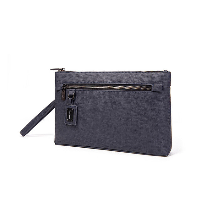 Macro Clutch In Navy