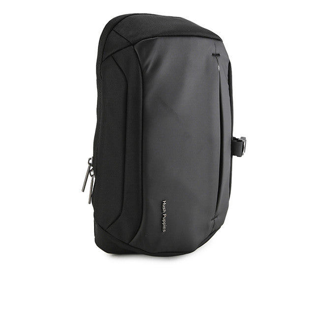 Emeric Chest Bag In Black