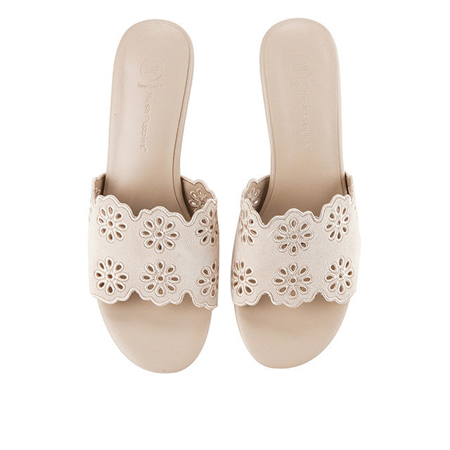 Marion Amber Slip On In Beige