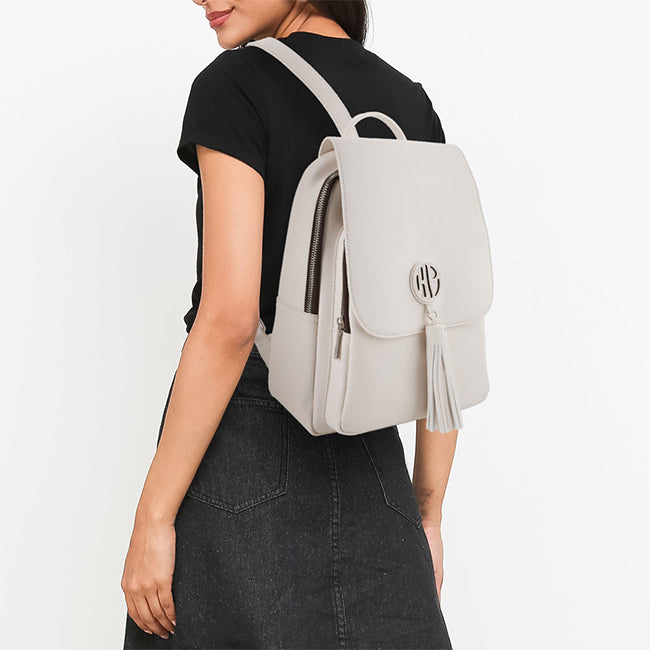 Bernette Backpack (M) In Off White