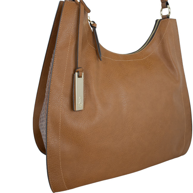 Issaya Hobo (M) In Camel