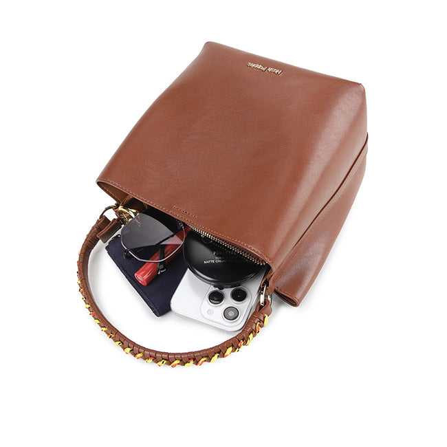 Yola Top Handle