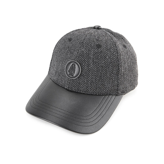 Cap Elegante In Black