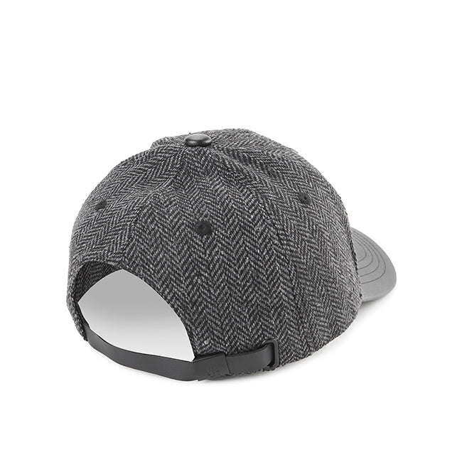 Cap Elegante In Black