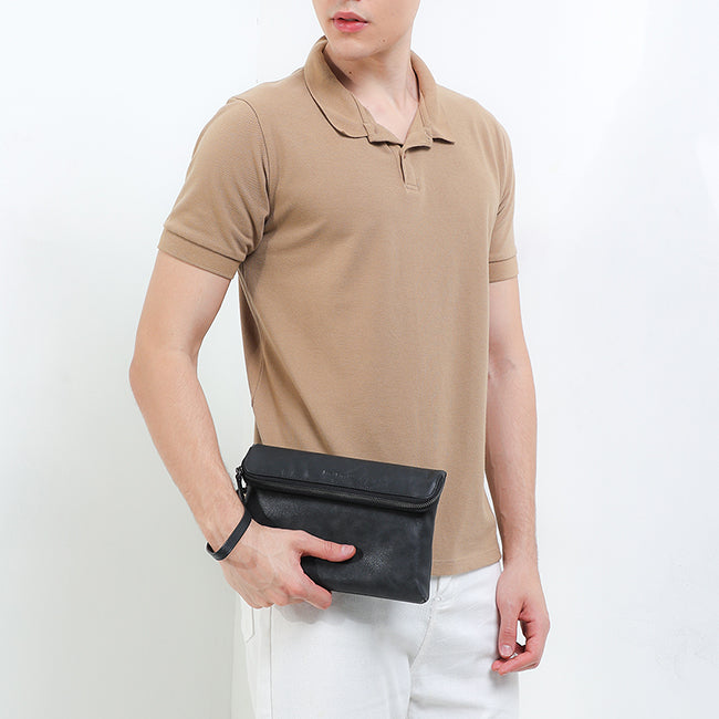 Wesley Clutch In Black
