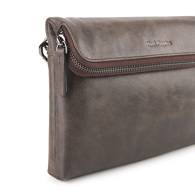 Wesley Clutch In Dark Brown