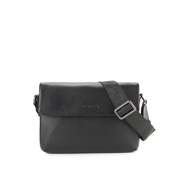 Walley Messenger Bag In Black
