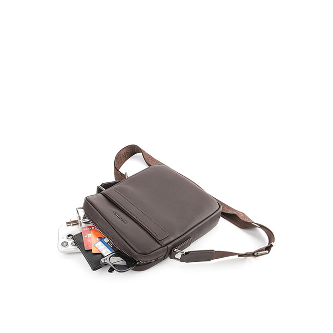 Woody Sling Bag In Dark Brown