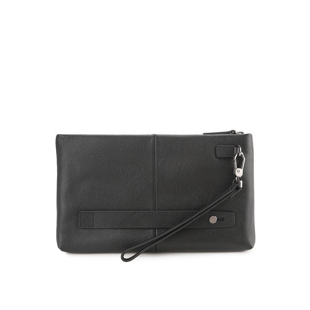 Ramee Clutch In Black