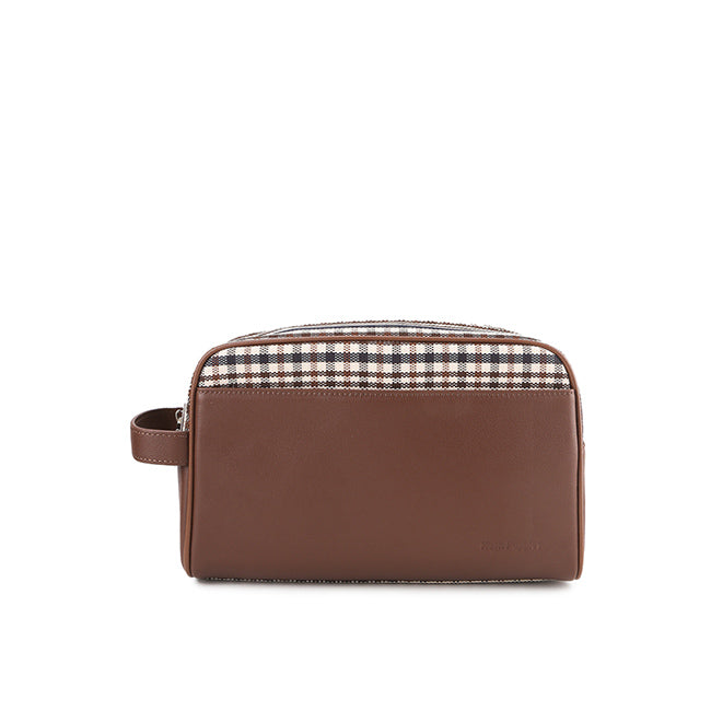 Teddy Clutch In Brown