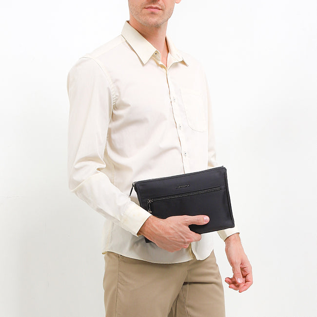 Vincent Clutch In Black