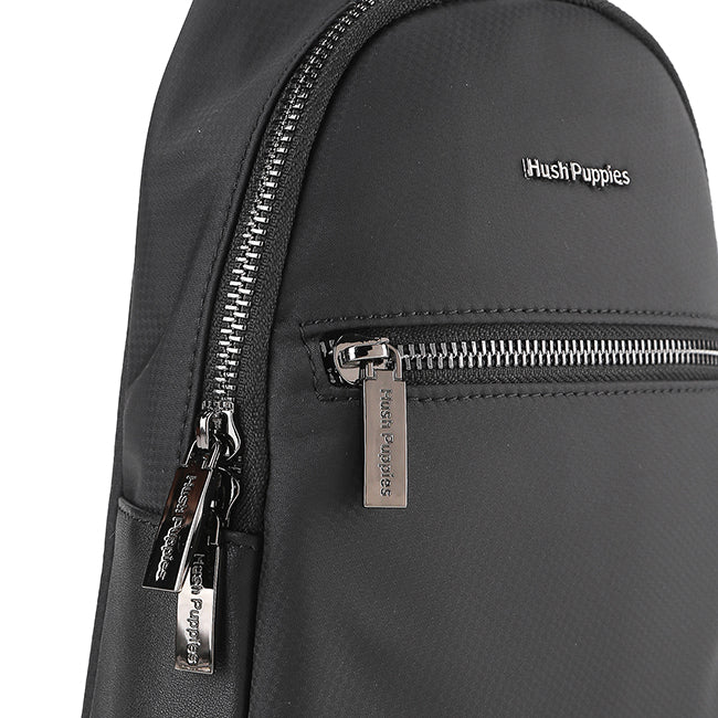 Vincent Chest Bag In Black