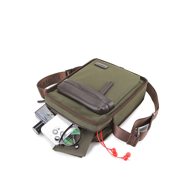 Tayton Sling Bag In Khaki