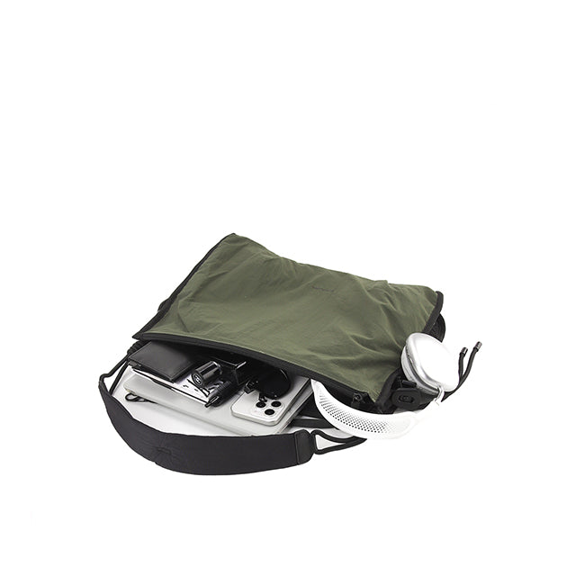 Wembley Sling Bag In Khaki & Black