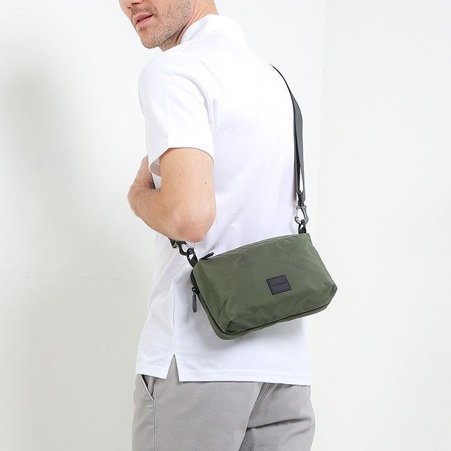 Zenith Sling Bag - S In Green