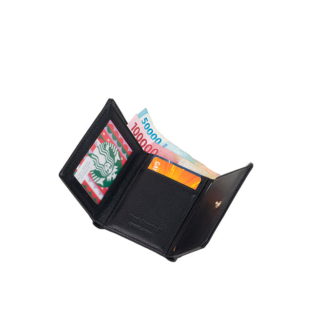 Short Wallet Christopher Tri Fold Wlt In Black