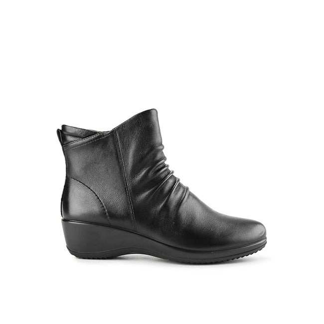 Boots Breeze Ruby In Black