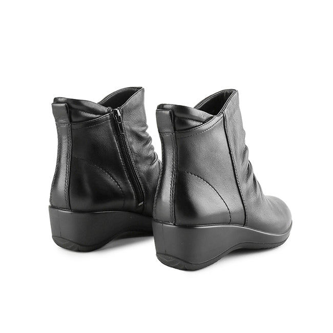 Boots Breeze Ruby In Black