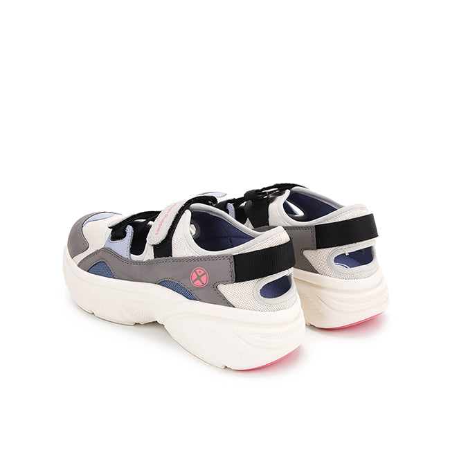 Sling Back Movement Hybrid In Calm Grey Leather