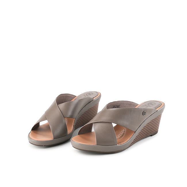 Wedges Gretna Cross In Taupe