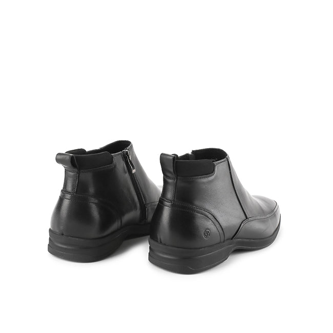 Bono Claris Zip Boots In Black