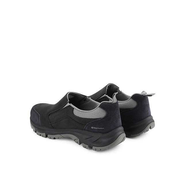 Atwood Slip On In Black