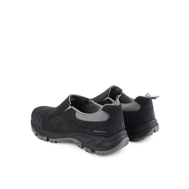 Atwood Slip On In Black