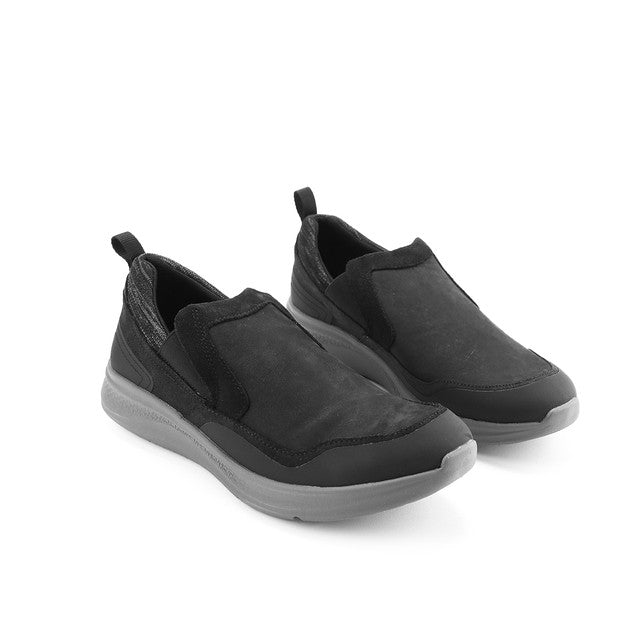 Slip On Elevate Wthr Slipon In Bold Black Nubuck
