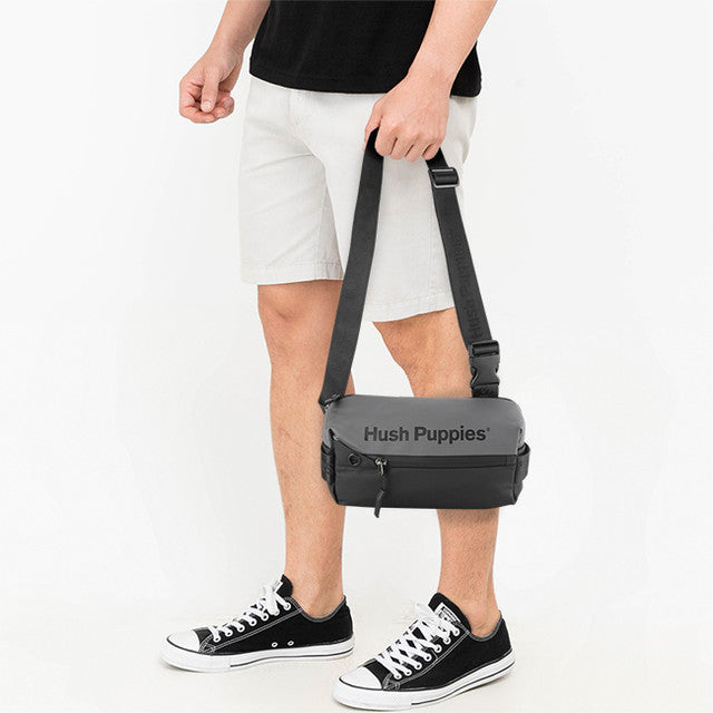 Kingsley Chest Bag In Black