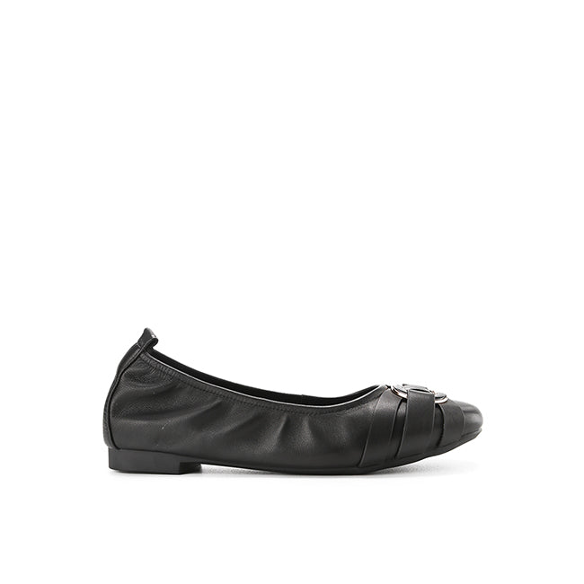 Flats Donna Carl In Black