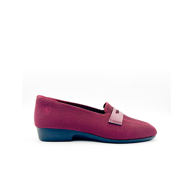 Flats Arletta In Maroon