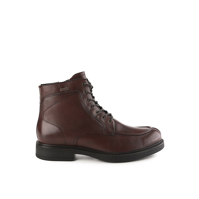 Tomma Laces Boots In Brown