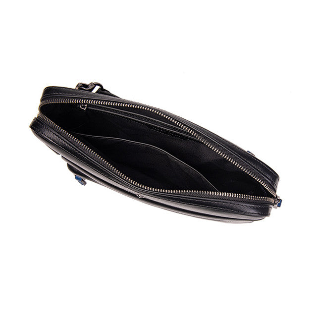 Maui Clutch In Black