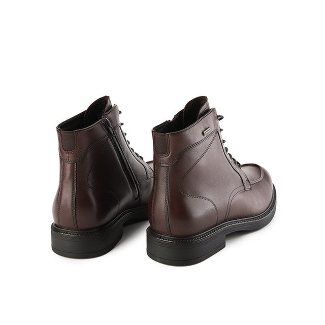 Tomma Laces Boots In Brown