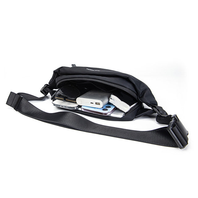 Manhattan Waist Bag In Black