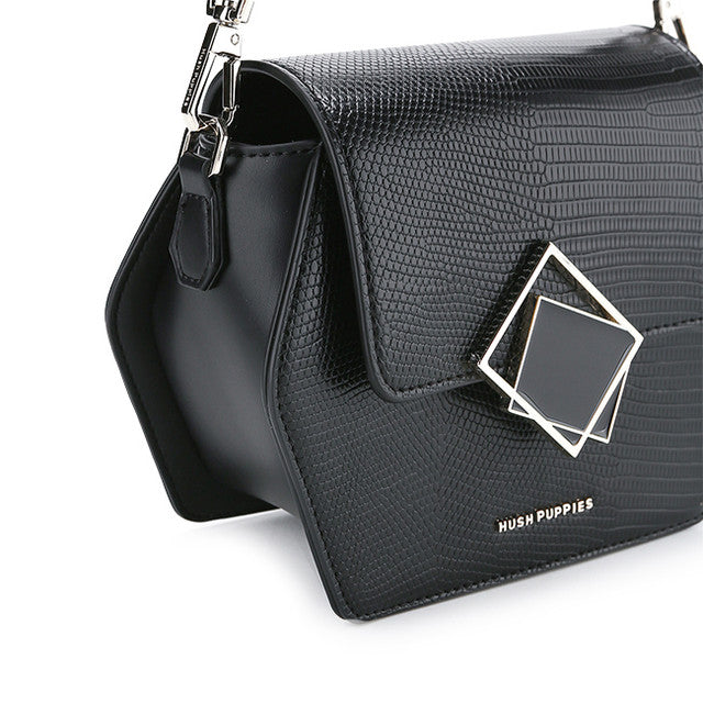 Greer Shoulder M In Black