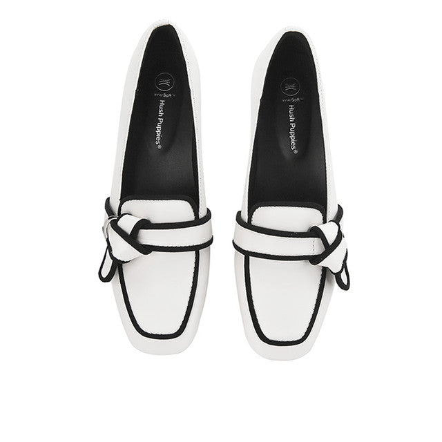 Kelsey Keys In White