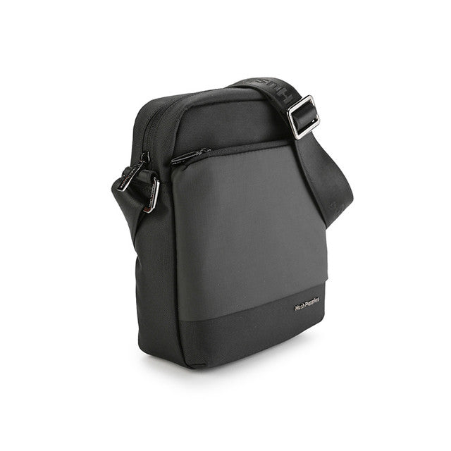 Louis Sling Bag In Black