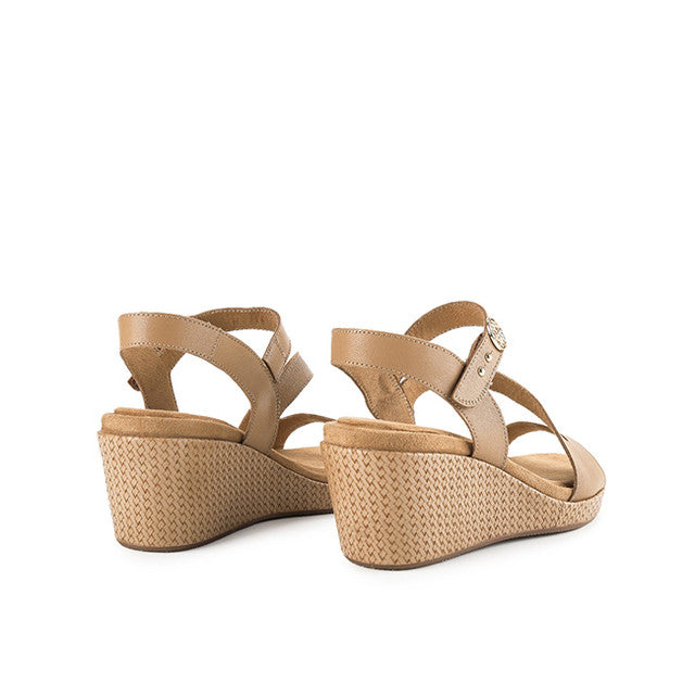 Sling Back Willow Slingback In Tan Leather