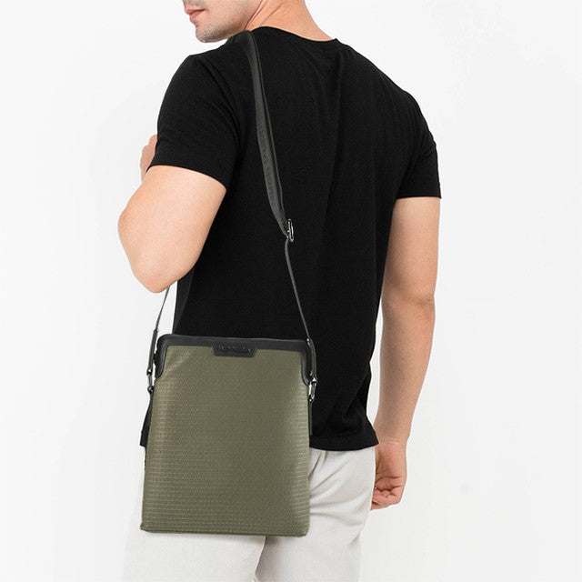 Kody Sling Bag In Khaki