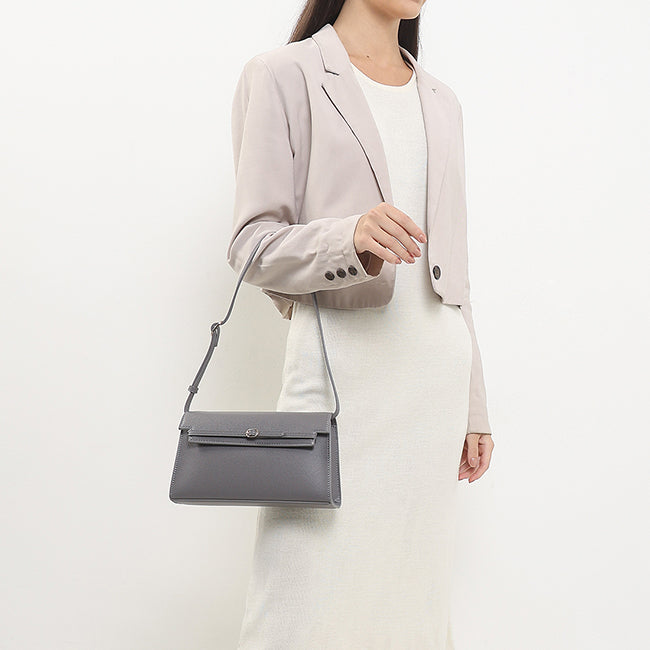 Bertina Shoulder