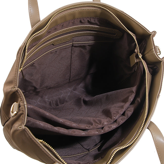 Carry Tote