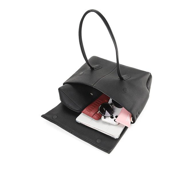 Hailey Satchel (M) In Black