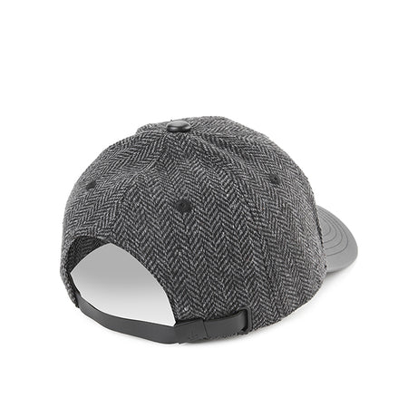 Cap Elegante In Black