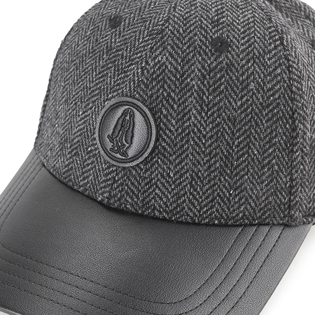 Cap Elegante In Black