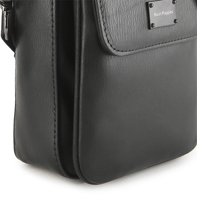 Ivan Sling Bag In Black