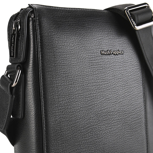 Kingston Sling Bag In Black