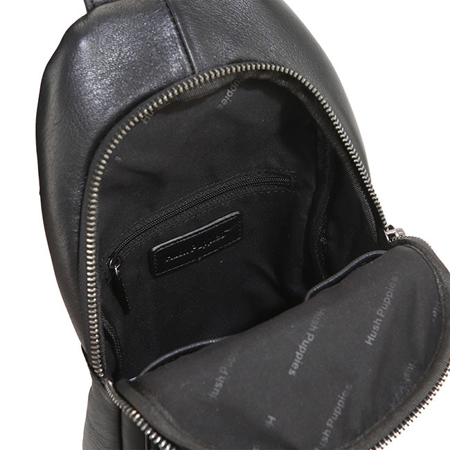 Walley Chest Bag  In Black