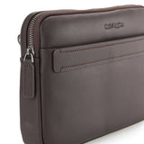Woody Clutch In Dark Brown
