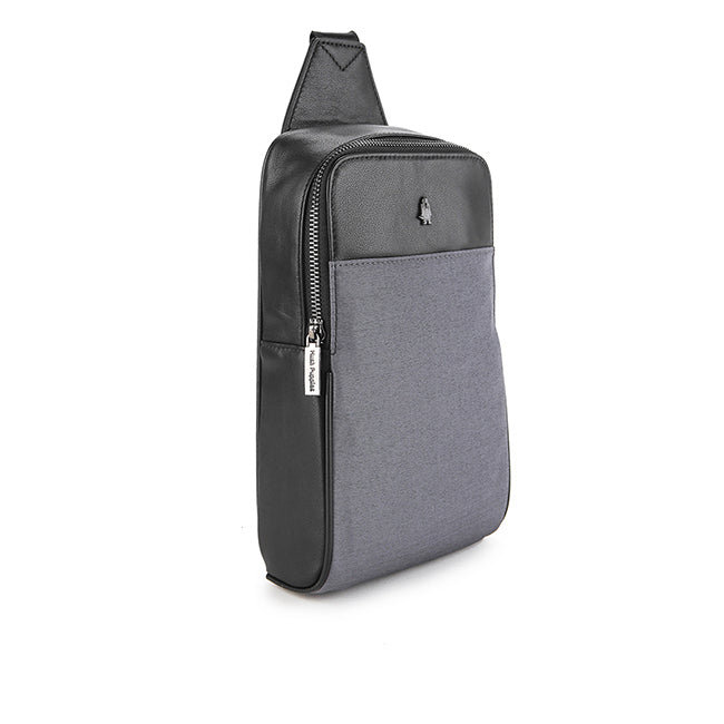 Kristo Chest Bag In Grey